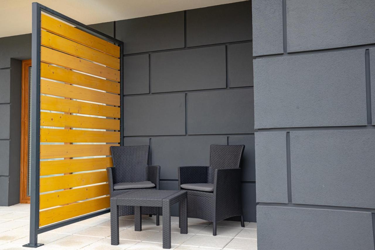 Apartament "Blu10" Z Basenem サルビノボ エクステリア 写真