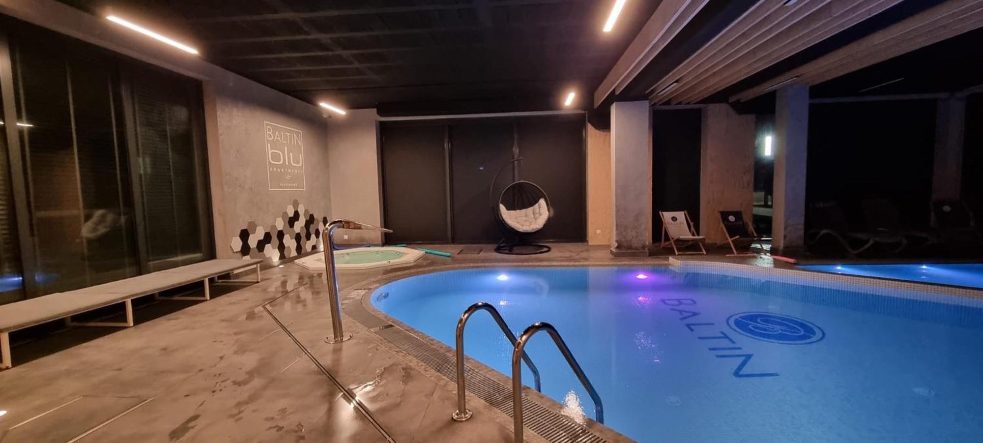Apartament "Blu10" Z Basenem サルビノボ エクステリア 写真